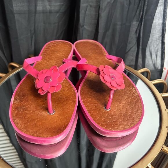 Coach Lindy Flower Sandals - Picture 1 of 6